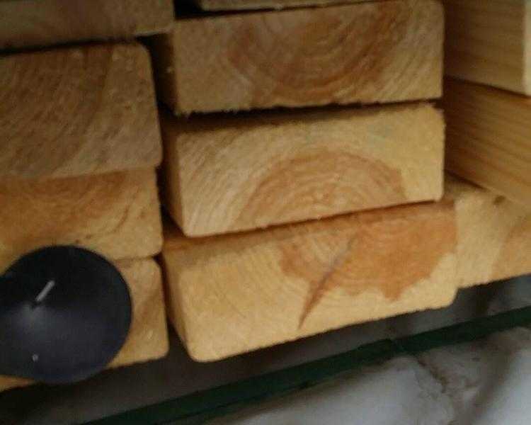 1 12quot x 3 34quot (36mm x 90mm) Planed Timber Eased Edge 4.2mtr Lengths