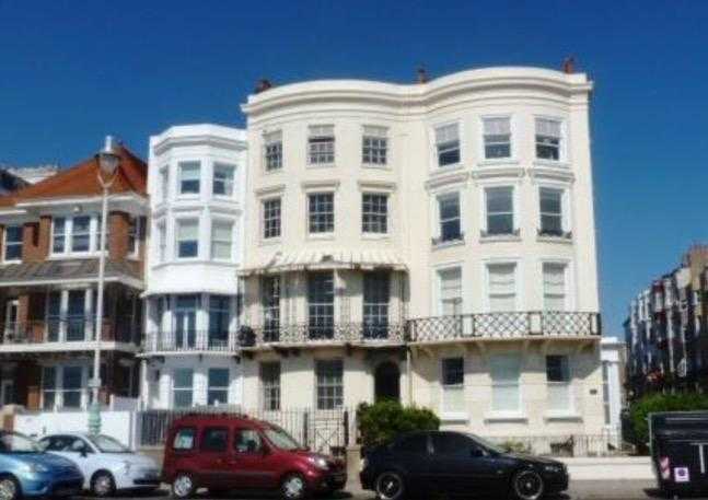 1 bed flat to rent in Marine Parade, Brighton BN2