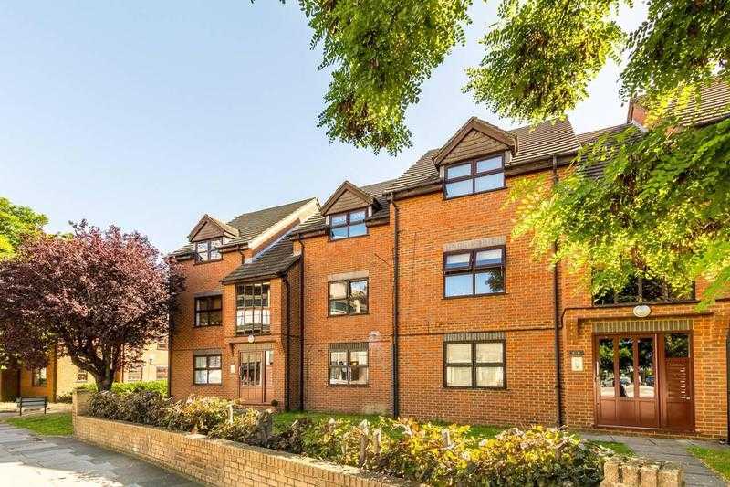 1 bed flat to rent - Rugby Road, Twickenham TW1