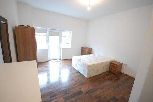 1 bedroom house in Colliers Wood