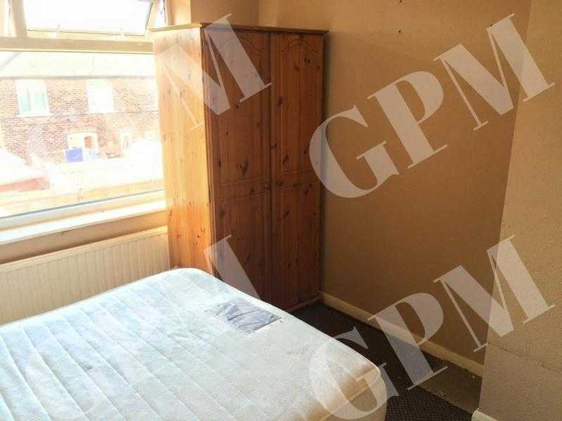 1 Double Room Available