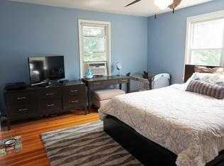 1 Room an 1 Bathroom is available with well furnished and modern equipment