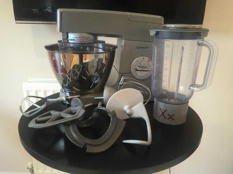 1 Year old Kenwood Classic Chef with 7 attachments worth over 259.99 for 100 in Haywards Heath