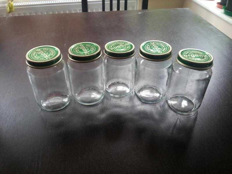 10 glass jars for storage 190g each, can be used for spices, arts amp crafts, beads etc