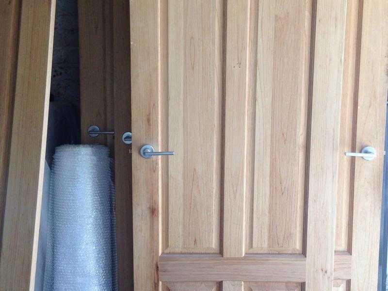 10 internal solid hardwood doors