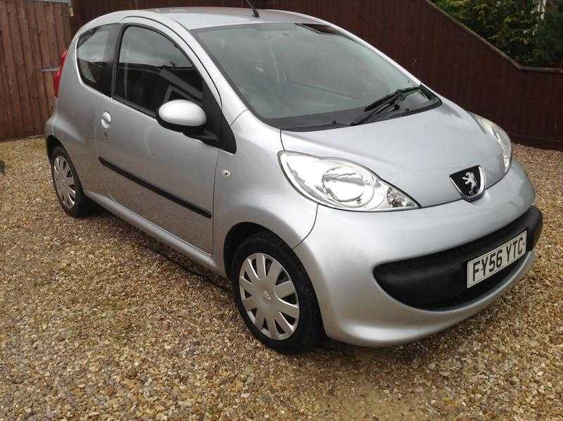 1.0 Peugeot 3 door Urban 107 2006 20 Tax PetrolManualcheap to insure