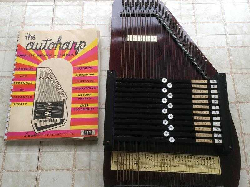 12 BAR AUTOHARP