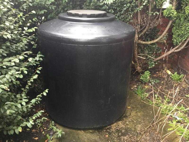 1200 litre water butt