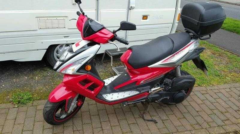 125cc Motorbike  Scooter  Fantastic Condition Grab a bargain