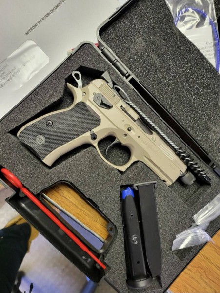 Rifles,Glocks, Handgun, Revolvers, Pistols, AK 47, Ammo
