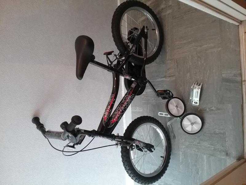 16in boys bike with stabilisers