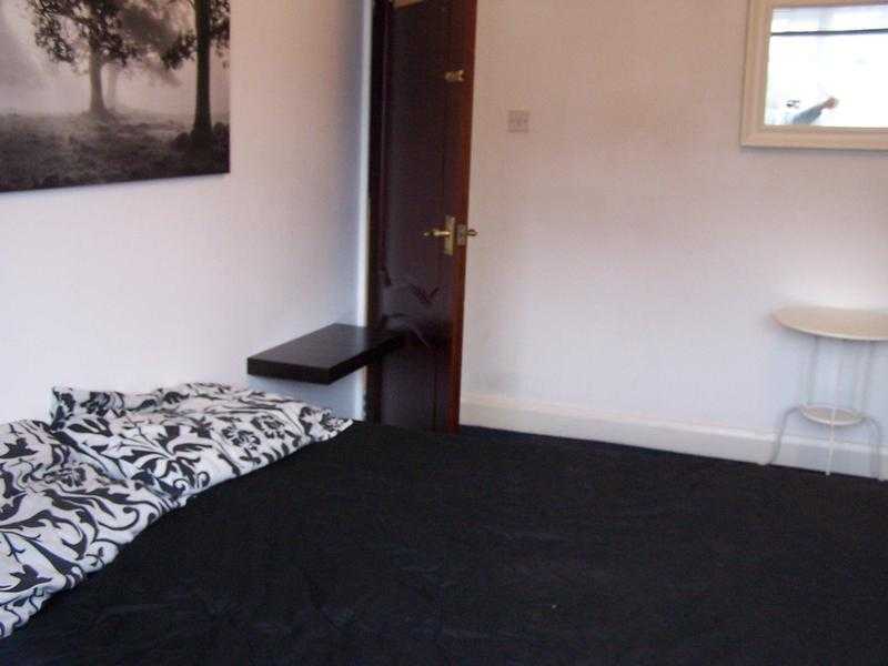 175 per week - Double spacious Room in Wembley