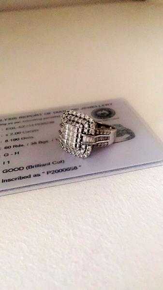 18k white gold 2carat diamonds