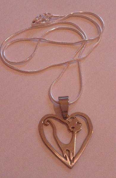 18quot silver-plated snake necklace, with silver-plated cat-in-a-heart pendant )