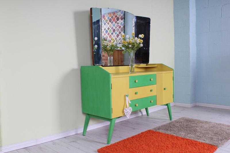 1950s RETRO DRESSING TABLE ANNIE SLOAN - CAN COURIER