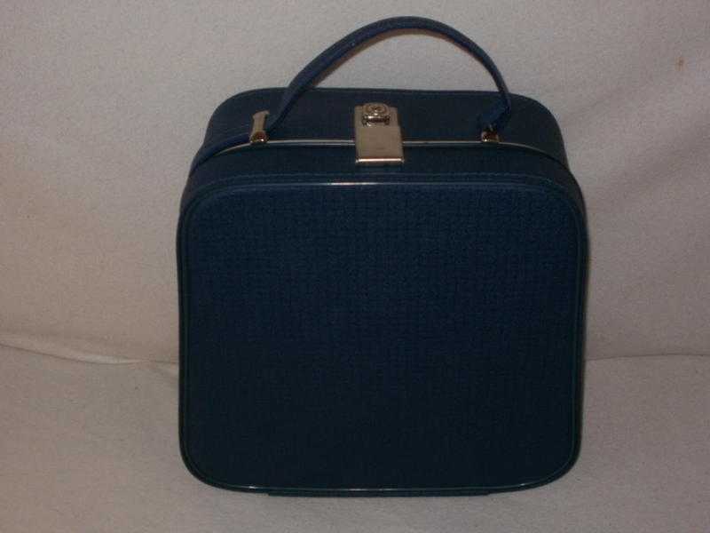 1950s weekendvanity case