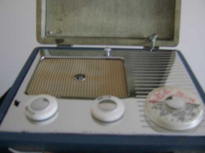 1957 Pye valve radio