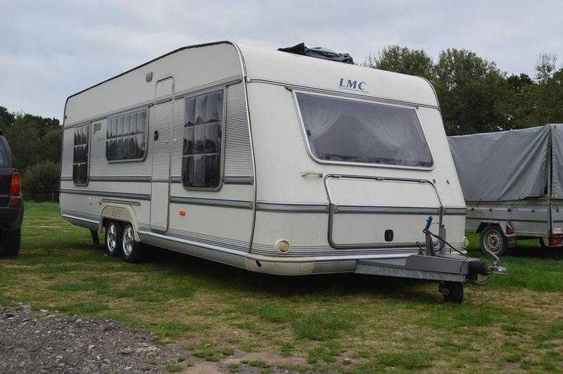 1999 LMC 4 Berth