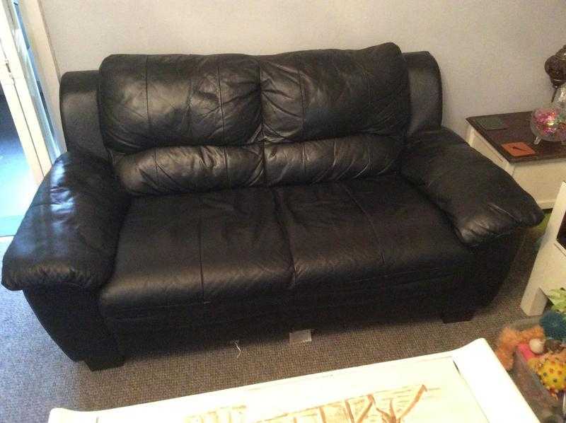 2 amp 3 seater settees black leather new