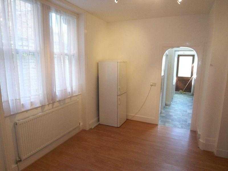 2 Bed Flat For Rent, Eastbourne