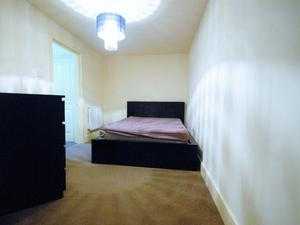 2 bed ground floor flat