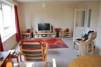 2 bedroom flat in Bath