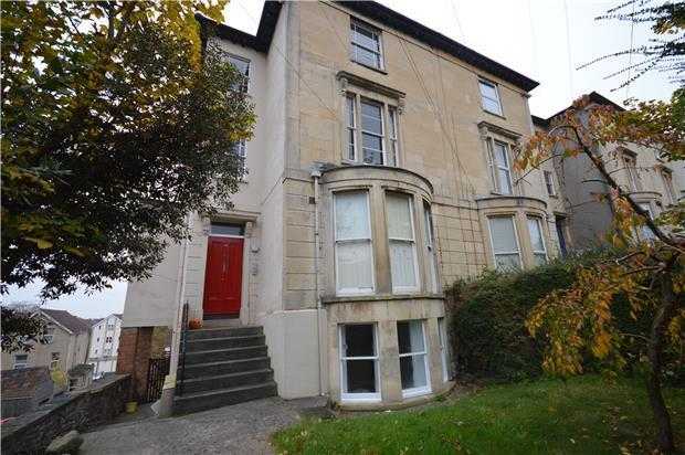 2 bedroom flat in Cotham