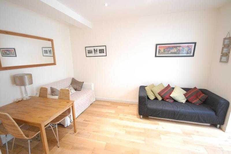 2 bedroom flat in Havelock Road