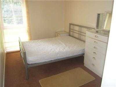 2 bedroom flat in Redland