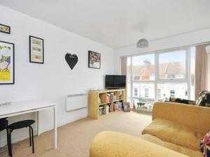 2 bedroom flat in St George