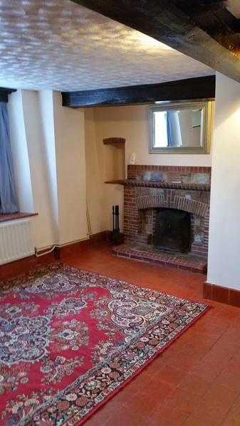2 Bedroom semi-detached period stone  Cottage in Pitsford