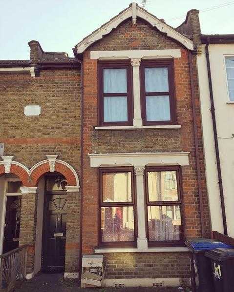 2 Bedroom terraced house for sale - Driveway, double glazing and spacious bathroom