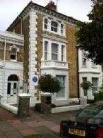 2 bedrooms for rent in shared flat in Eastbourne Town Center