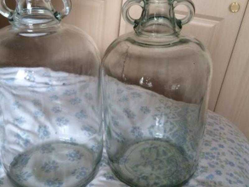 2 gallon demijohns in excellent condition