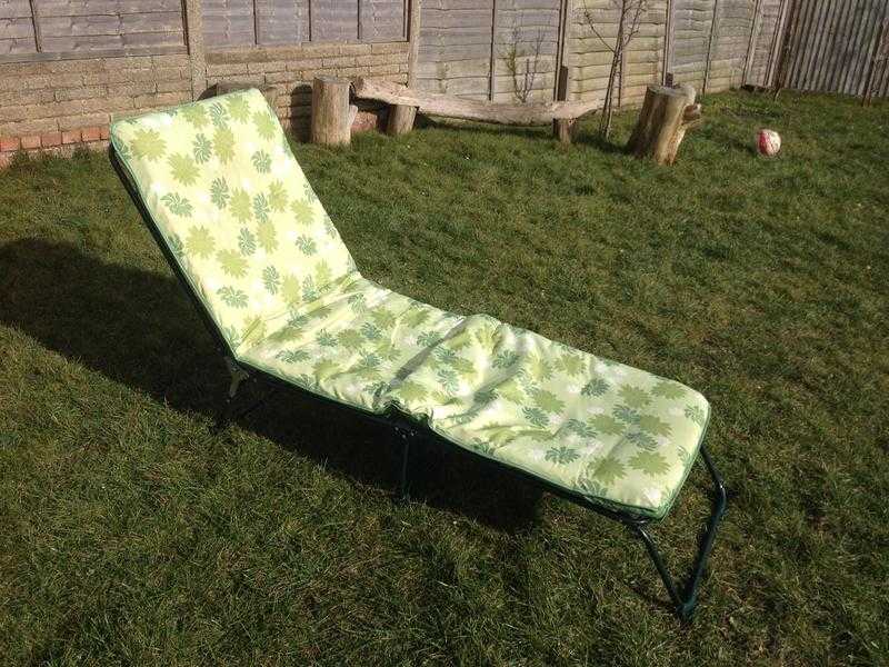 2 Garden sunbed Loungers