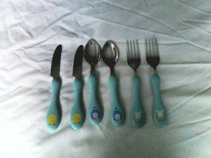 2 SETS OF TODDLER CUTLERY WITH quotEASTER THEMEquot