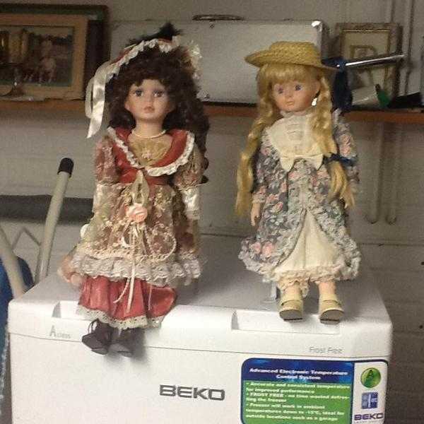 2 Victorian style dolls