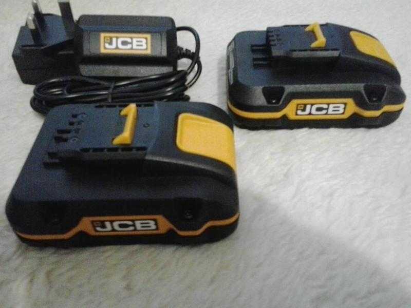 2 X BRAND NEW ( NEVER USED ) JCB 20V - 1.5AH DRILL BATTERIES amp CHARGER.