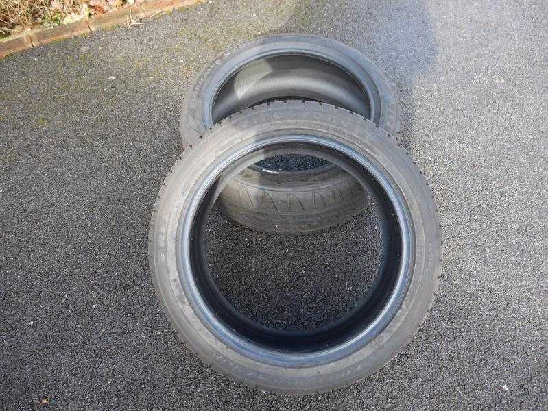 2 x Firestone Firehawk SZ90 Run Flat Tyres 22545 R17 91W