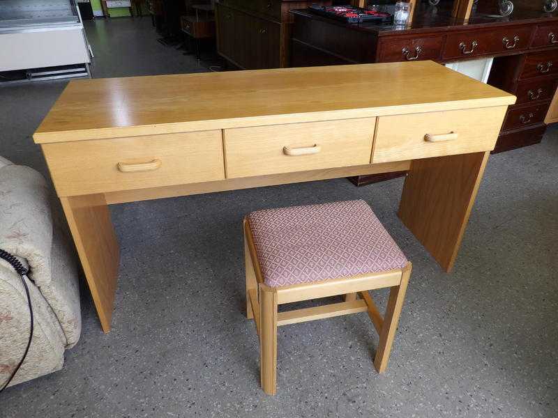 20 OFF ALL ITEMS SALE - Dressing Table  Desk - Local Delivery Available