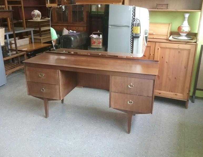 20 OFF ALL ITEMS SALE - Dressing Table with Mirror and Drawers - Local Delivery 19