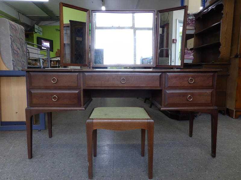 20 OFF ALL ITEMS SALE Kneehole Dressing Table With 5 Drawers amp Mirror - Local Deivery Options