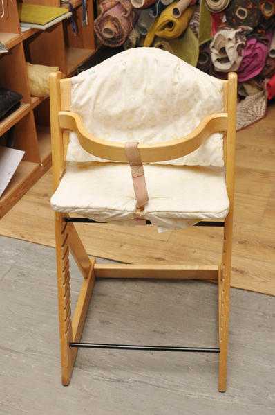 20 OFF ALL ITEMS SALE -  Mothecare Wooden High Chair - Local Delivery 19