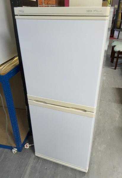 20 OFF ALL ITEMS SALE- Proline Fridge Freezer - 30 Day Warrenty - Local Delivery 19