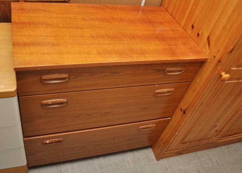 20 OFF ALL ITEMS SALE - Retro Schreiber Drawers - Local Delivery 19