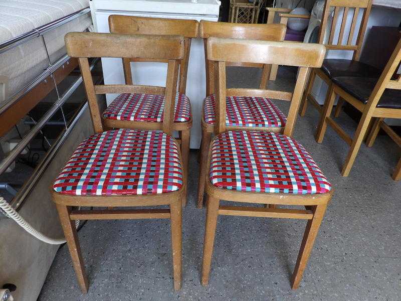 20 OFF ALL ITEMS SALE - Set of 4 dining chairs - Re-upholsterd by our team