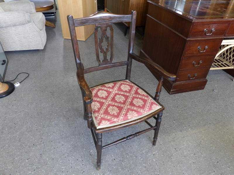 20 OFF ALL ITEMS SALE - Stunning Bedroom  Dining Chair - For Re-upholstery Project