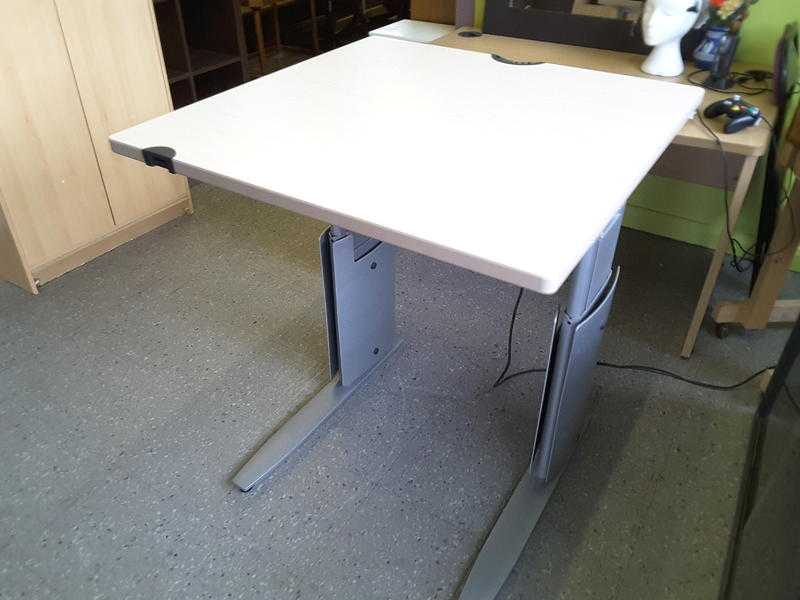 20 OFF SALE - Electric Adjstable Height Desk  Workstation  Work Bench - Local Delivery 19