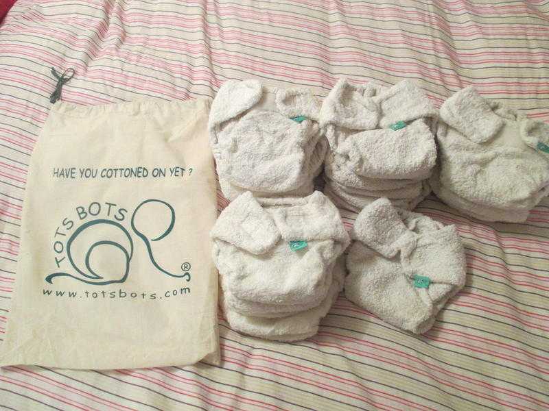 20 x Totsbots Bamboozle Bamboo Reusable Nappies - Size 2 (18-40lbs) including 9 velcro wrap covers