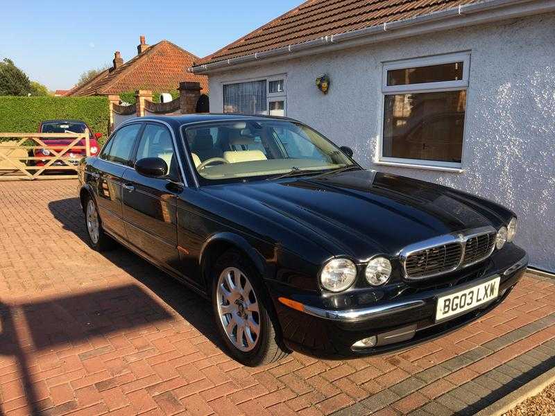 2,000, Jaguar XJ6 3.0 Black 2003, 160317 miles